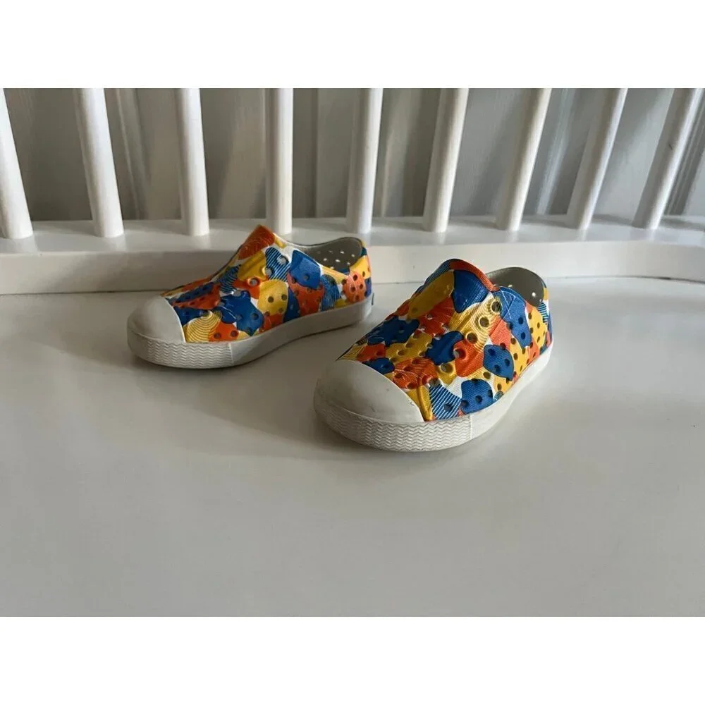 Native Shoes - Picture 4 of 6